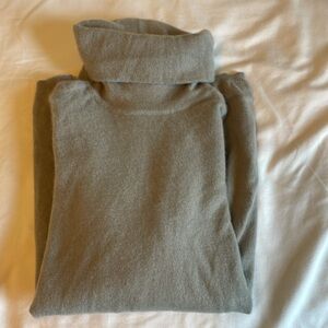 Cashmere turtleneck, Ca Va de Soi. Unworn
